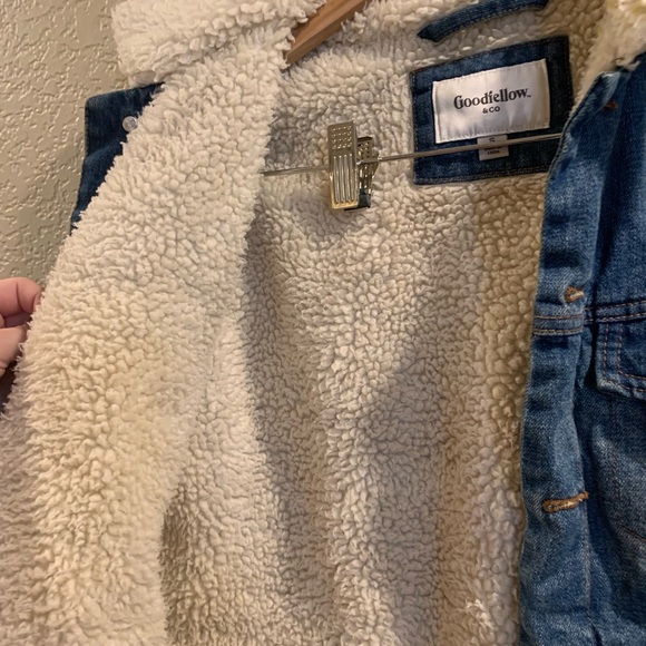 Jacket - Picture 4 of 4